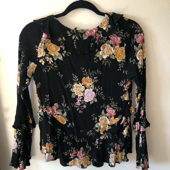 American Eagle Floral Shirt - Picture 4 of 4